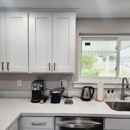 3 Bed 2 Bath Full Accessible Townhome In Heart Of Slc South Jordan Dış mekan fotoğraf