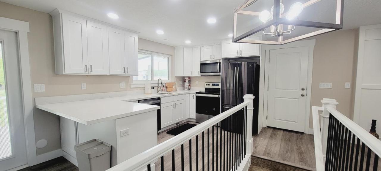 3 Bed 2 Bath Full Accessible Townhome In Heart Of Slc South Jordan Dış mekan fotoğraf
