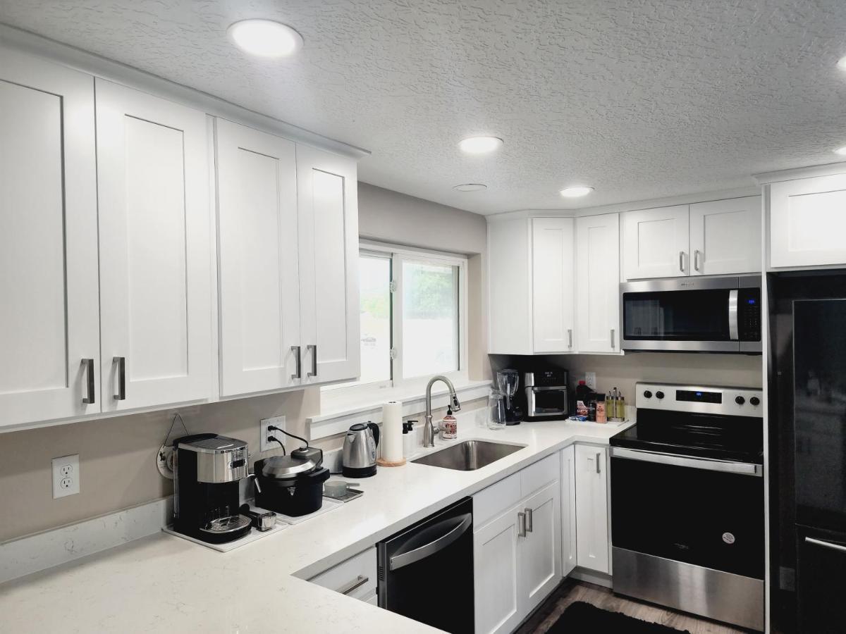 3 Bed 2 Bath Full Accessible Townhome In Heart Of Slc South Jordan Dış mekan fotoğraf